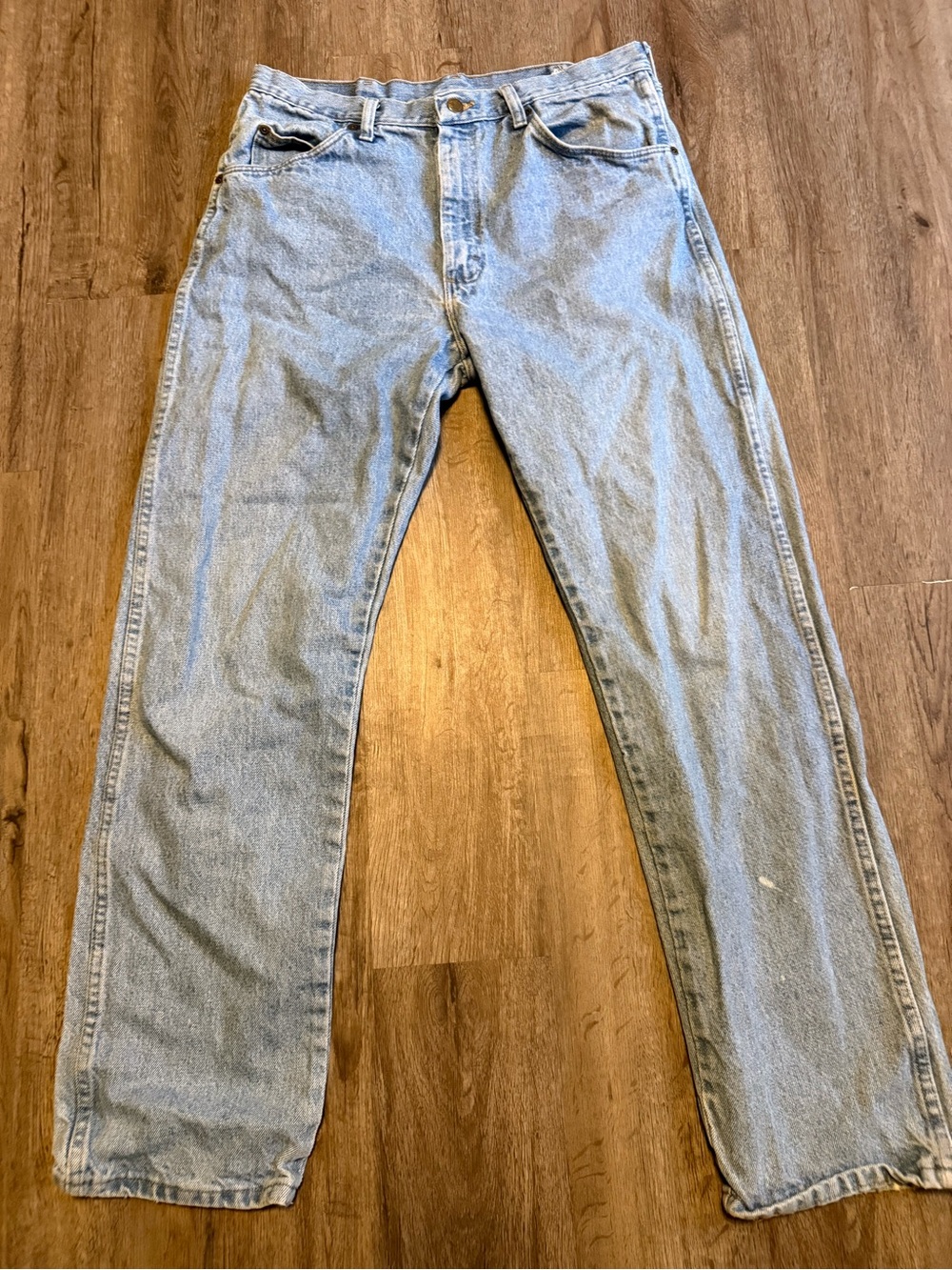 Vintage Wrangler Light Blue Relaxed Fit Men's Jeans